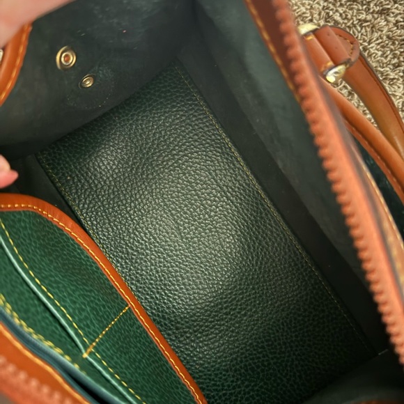 Dooney & Bourke handbag leather hard case - Picture 5 of 6